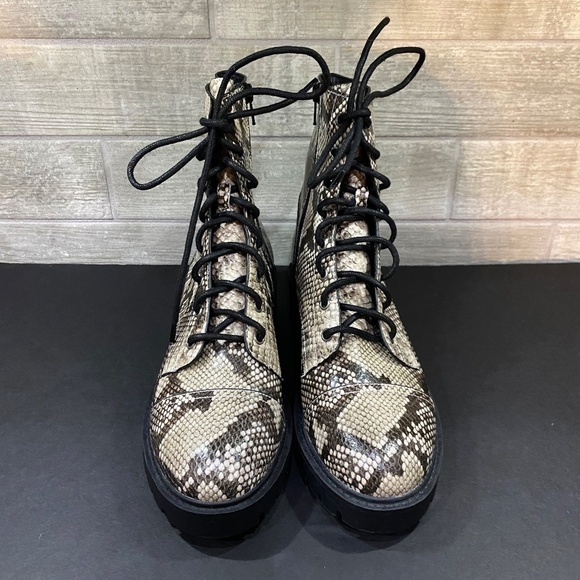 Chelsea & Violet- Size 9.5- Snake Skin Print - Picture 2 of 9